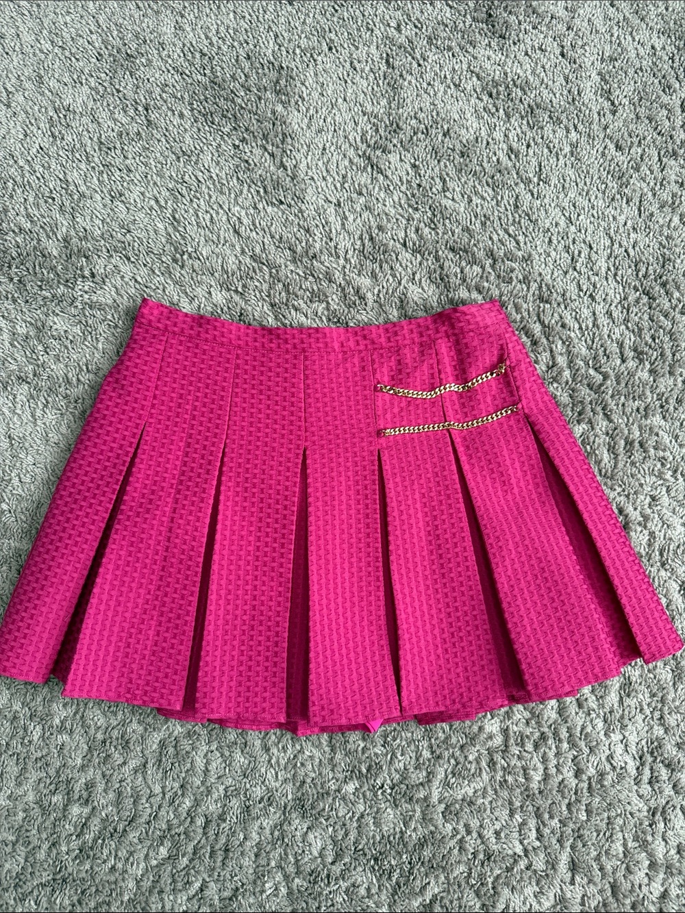 Amanda Uprichard Fuchsia Pleated Mini Skort with Gold Chain Detail